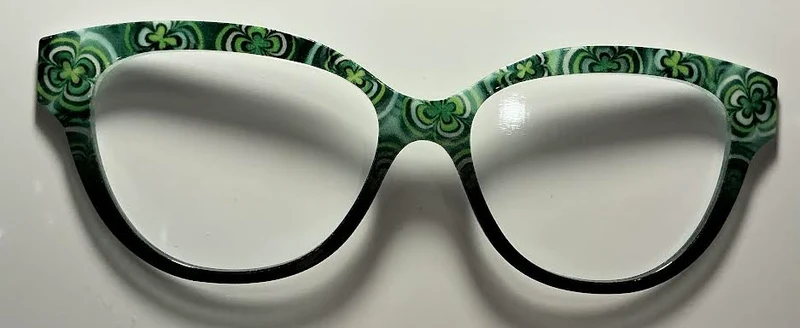 PAIR - Quinn Topper; four-leaf-clovers/black split
